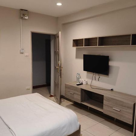 T3公寓式酒店 曼谷 外观 照片